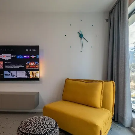 Apartman Emirates Lux And Parking *
