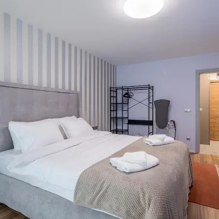 Emirates Lux And Parking Apartman Szófia