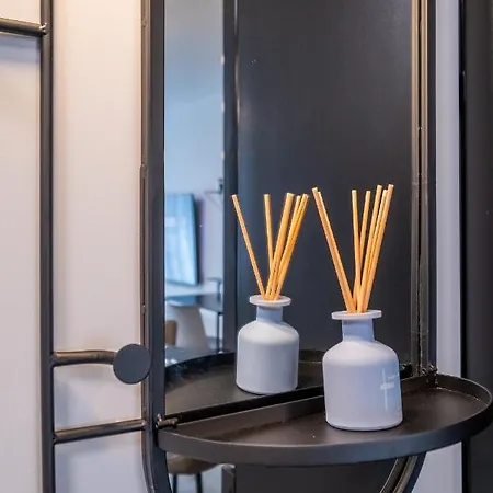 Apartman Emirates Lux And Parking Szófia