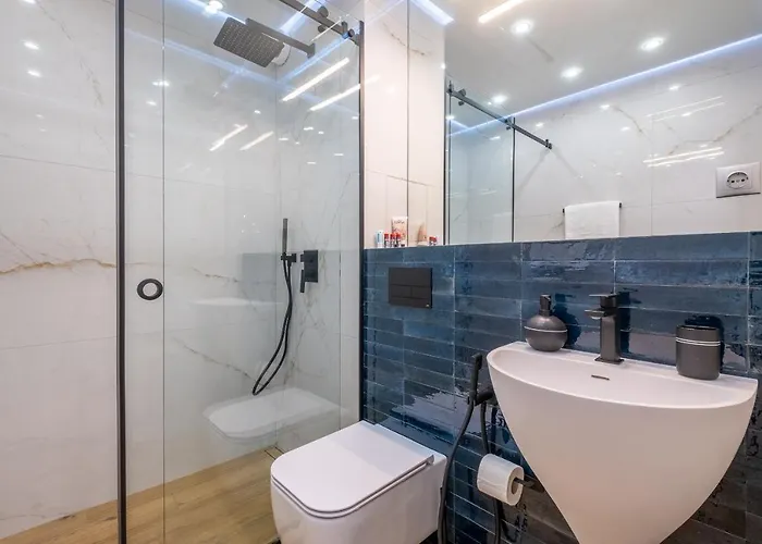 Emirates Luxury Free Parking Terrace Sofia