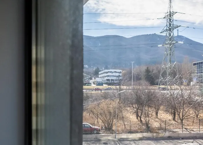 Emirates Luxury Free Parking Terrace *