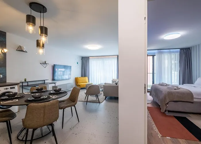 Emirates Luxury Free Parking Terrace * Σόφια